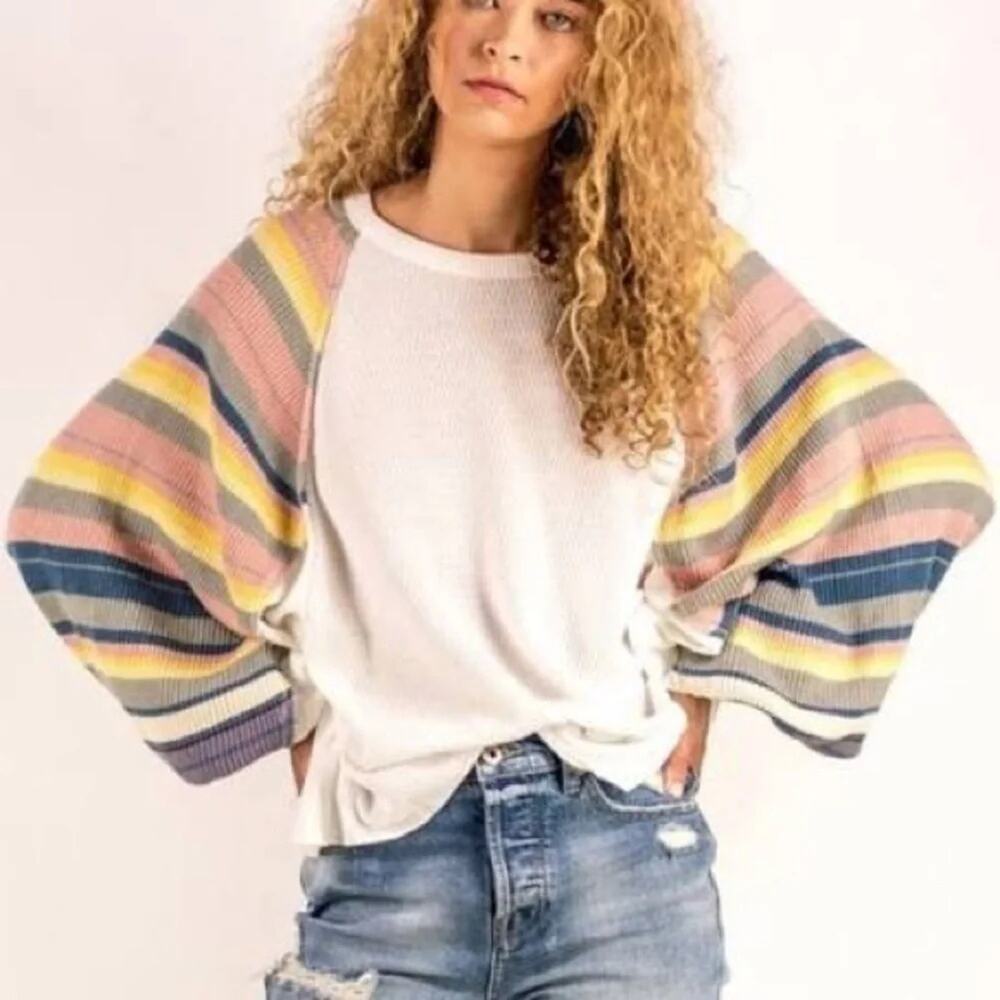 We The Free Rainbow Dreams Pullover Top in White -Size XS (oversized)
